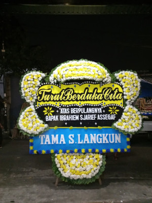 Papan Bunga Duka di Sinarbentang